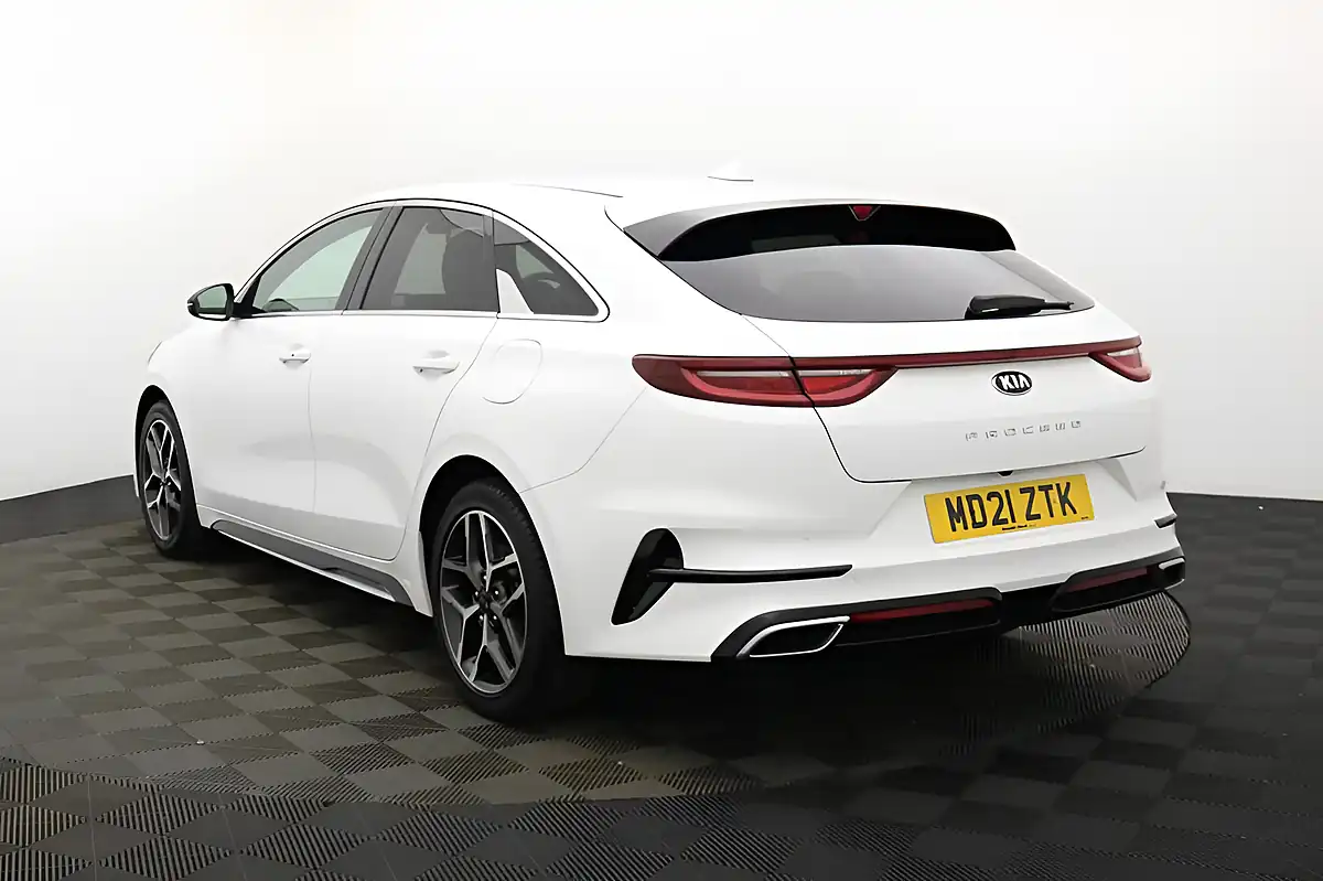 Used 2021 Kia Proceed GT-Line Shooting Brake White - Interior and Exterior details 6