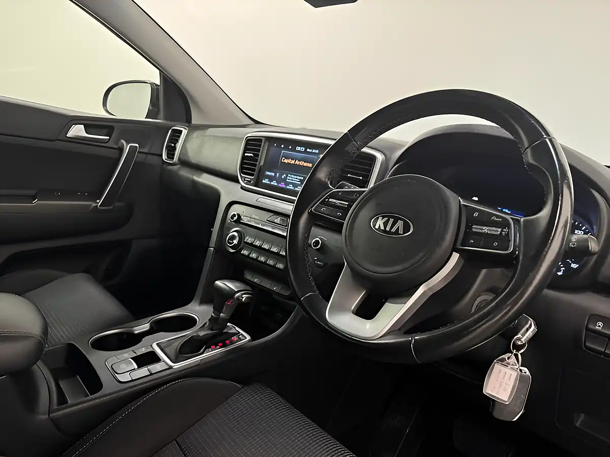Used 2021 Kia Sportage 2 Black - Interior and Exterior details 11
