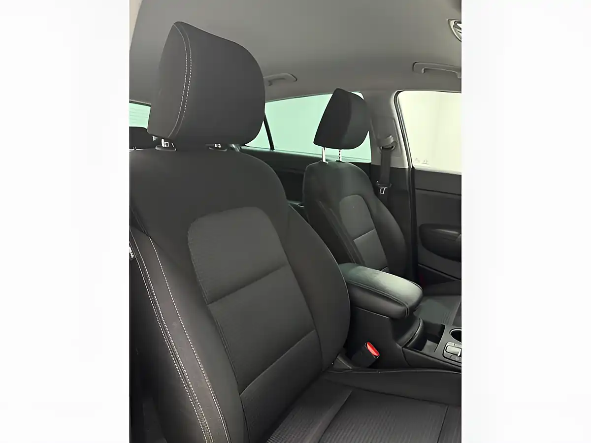 Used 2021 Kia Sportage 2 Black - Interior and Exterior details 9