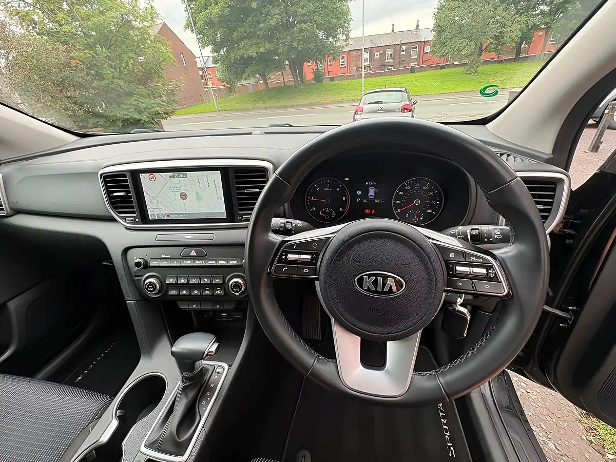 Used 2021 Kia Sportage 2 Black - Interior and Exterior details 17
