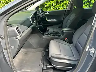 Used 2021 Kia Sportage 2 Grey - Interior and Exterior details 20