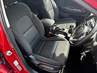 Used 2021 Kia Sportage 2 Red - Interior and Exterior details 10