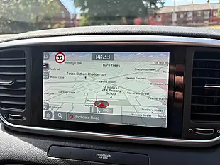 Used 2021 Kia Sportage 2 Red - Interior and Exterior details 15
