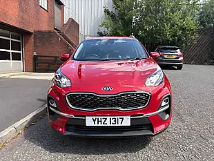 Used 2021 Kia Sportage 2 Red - Interior and Exterior details 8