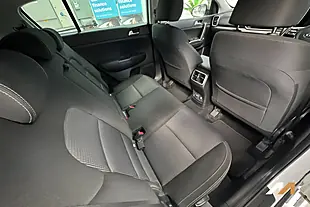Used 2021 Kia Sportage 2 White - Interior and Exterior details 16