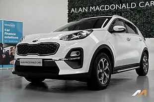 Used 2021 Kia Sportage 2 White - Interior and Exterior details 9