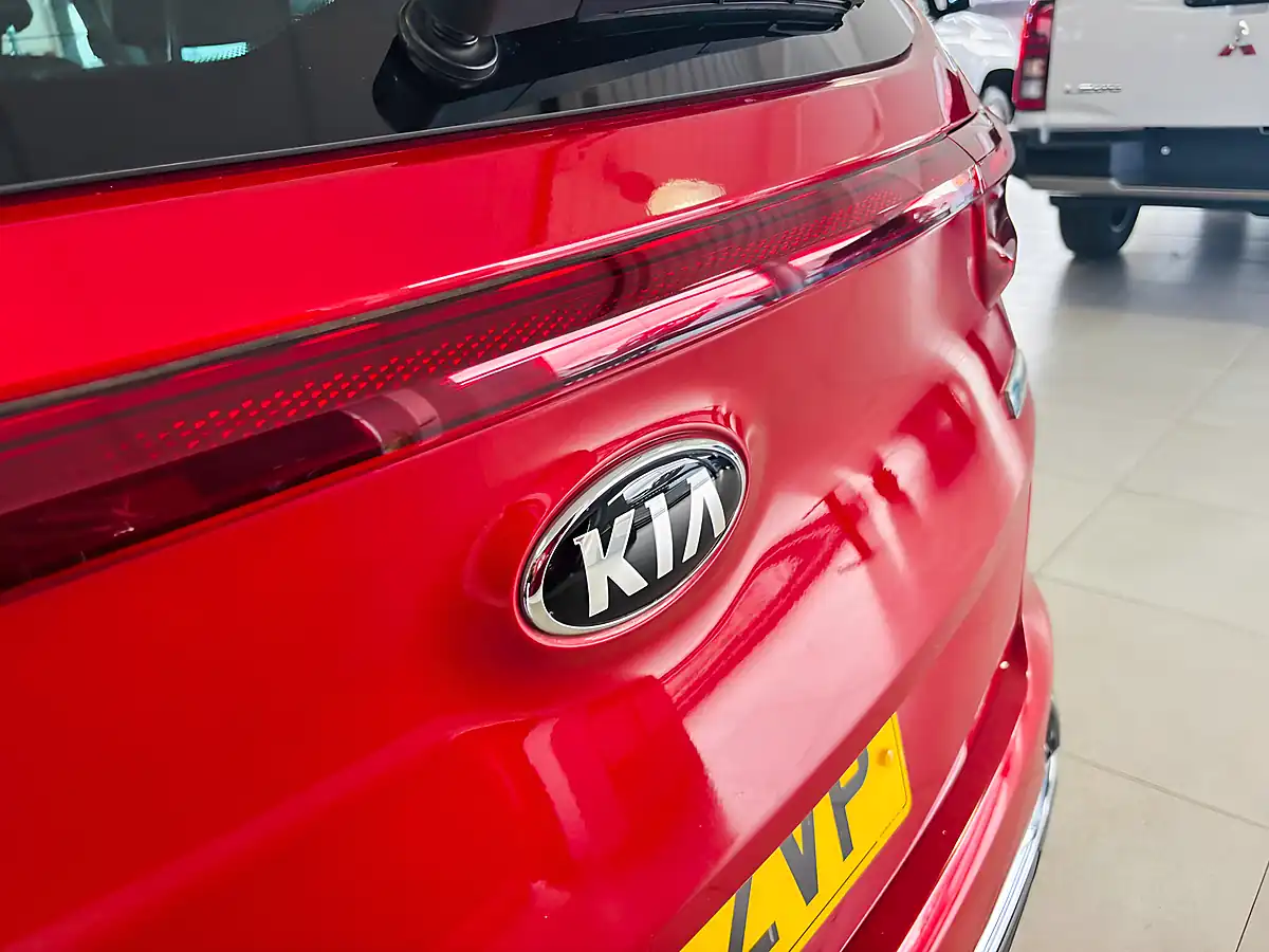 Used 2021 Kia Sportage 3 Red - Interior and Exterior details 12