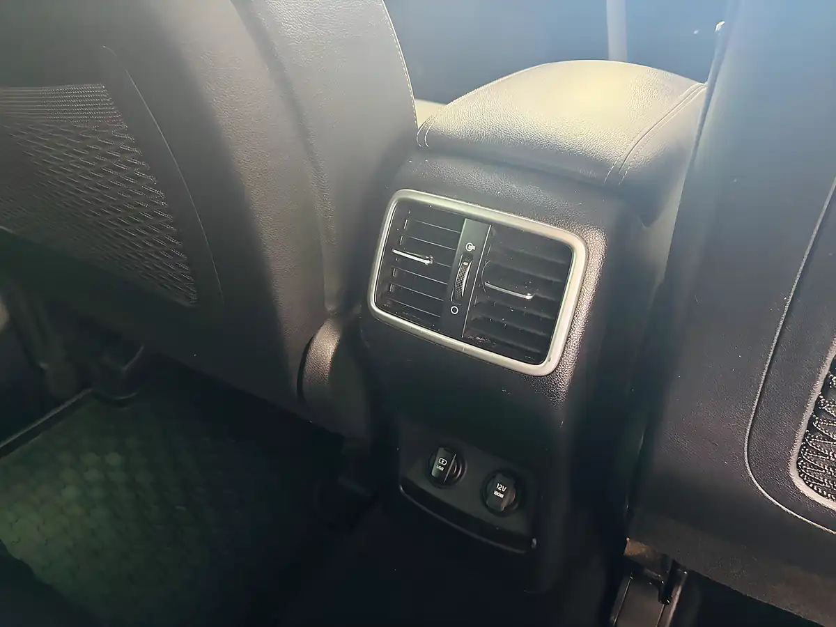 Used 2021 Kia Sportage 3 Red - Interior and Exterior details 15