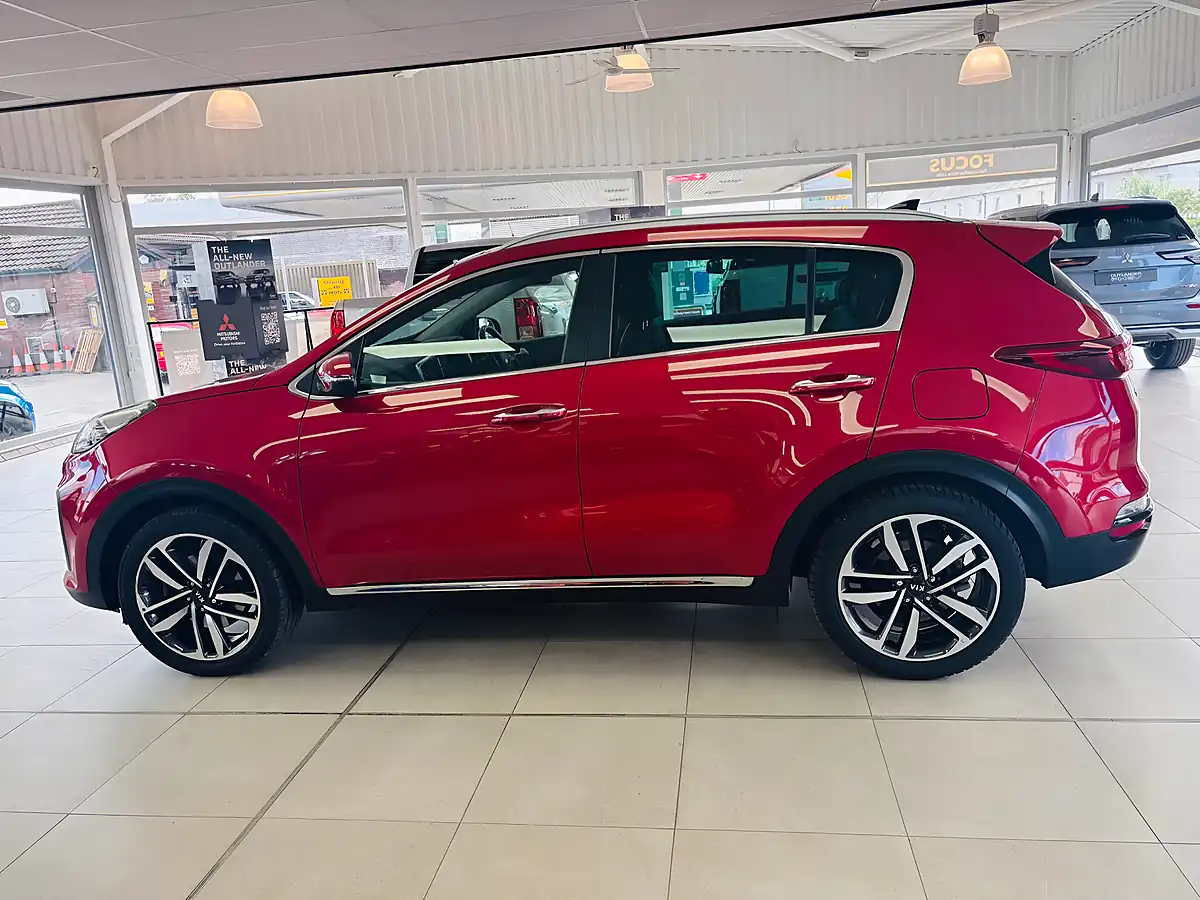 Used 2021 Kia Sportage 3 Red - Interior and Exterior details 6