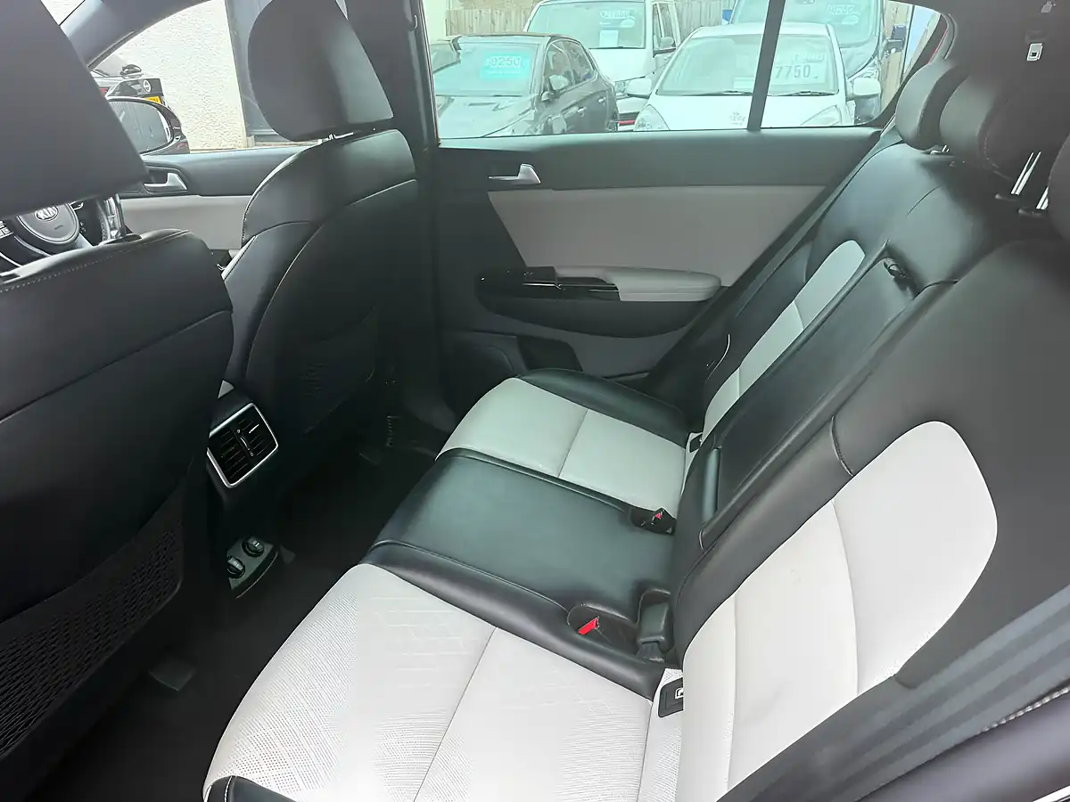 Used 2021 Kia Sportage GT-Line Red - Interior and Exterior details 11