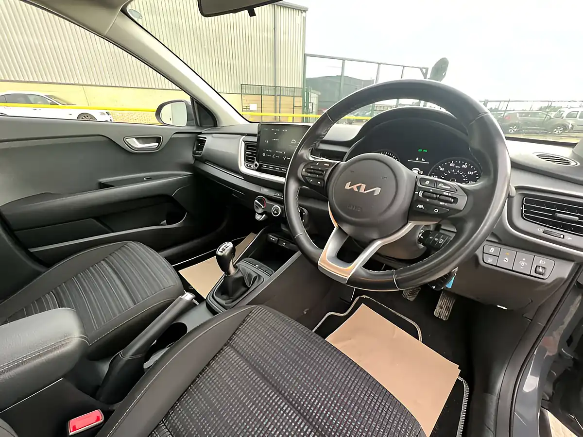 Used 2021 Kia Stonic 2 Storm Grey - Interior and Exterior details 11