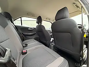 Used 2021 Kia Stonic 2 Storm Grey - Interior and Exterior details 13