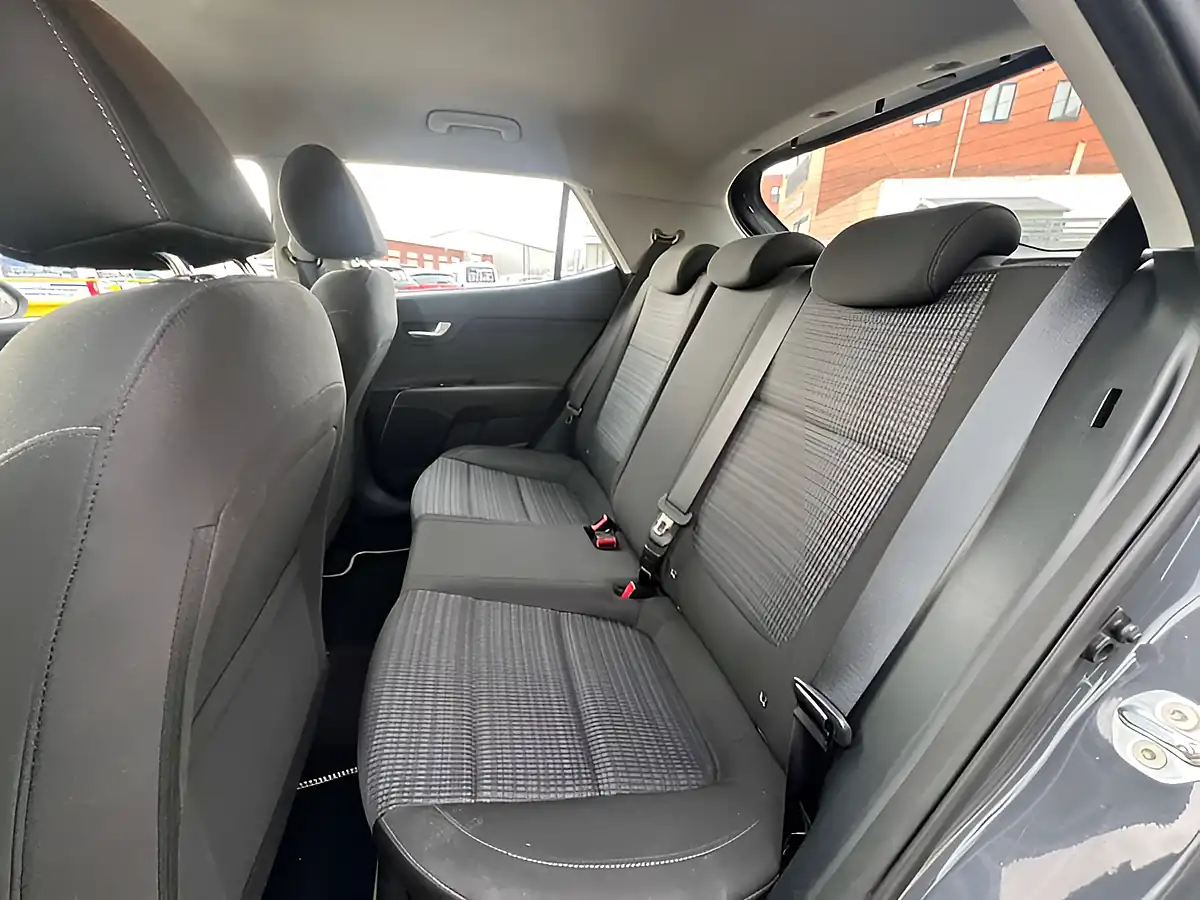 Used 2021 Kia Stonic 2 Storm Grey - Interior and Exterior details 17