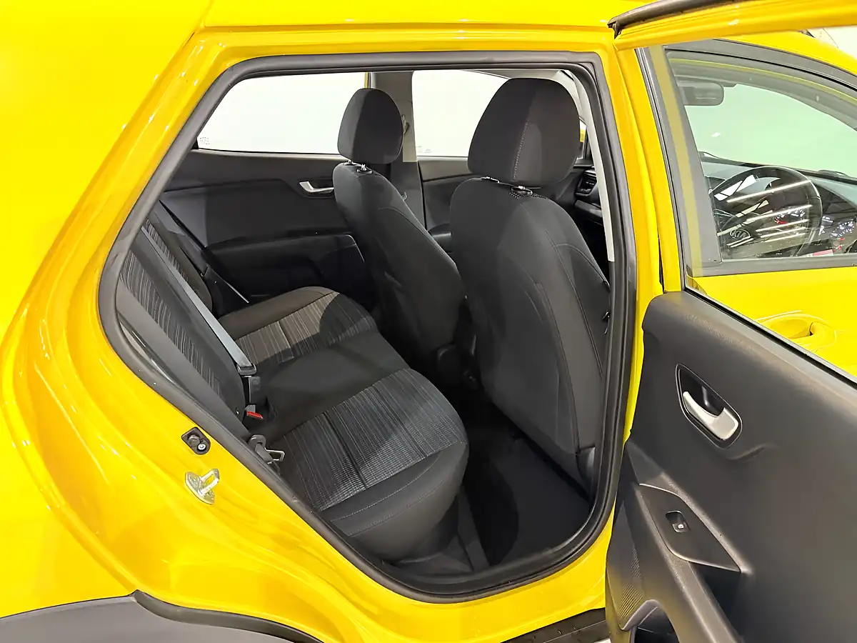 Used 2021 Kia Stonic 2 Yellow - Interior and Exterior details 13