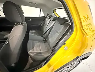 Used 2021 Kia Stonic 2 Yellow - Interior and Exterior details 16