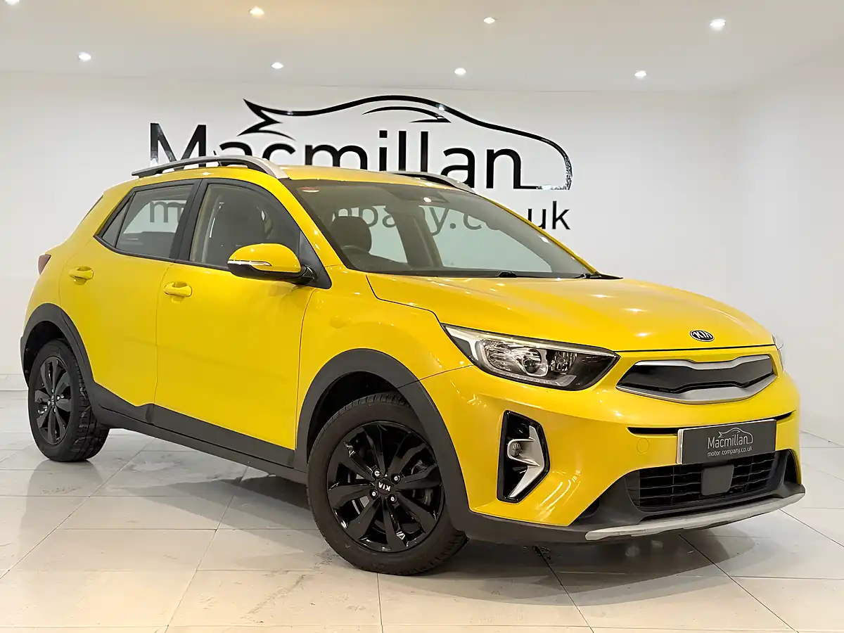 Used 2021 Kia Stonic 2 Yellow - Interior and Exterior details 4