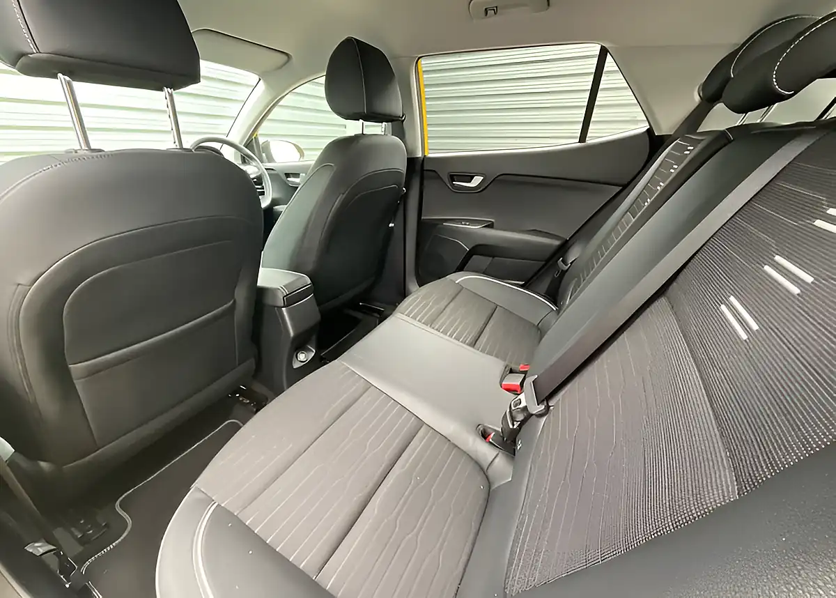 Used 2021 Kia Stonic GT-Line Yellow - Interior and Exterior details 10