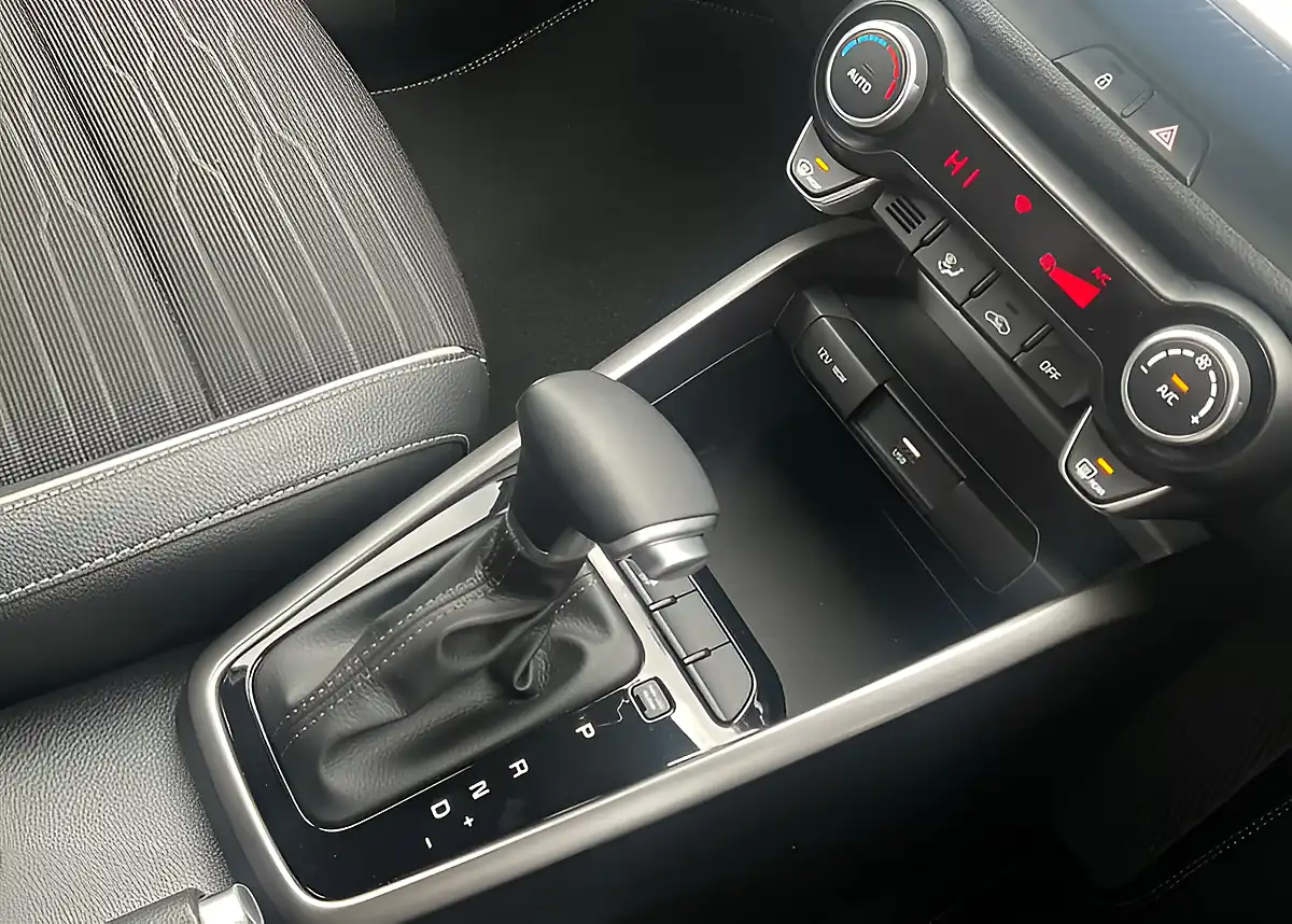 Used 2021 Kia Stonic GT-Line Yellow - Interior and Exterior details 13