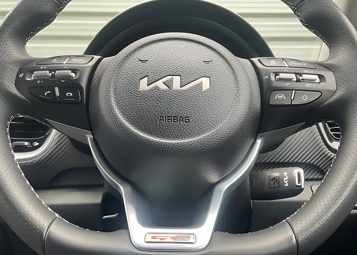 Used 2021 Kia Stonic GT-Line Yellow - Interior and Exterior details 18