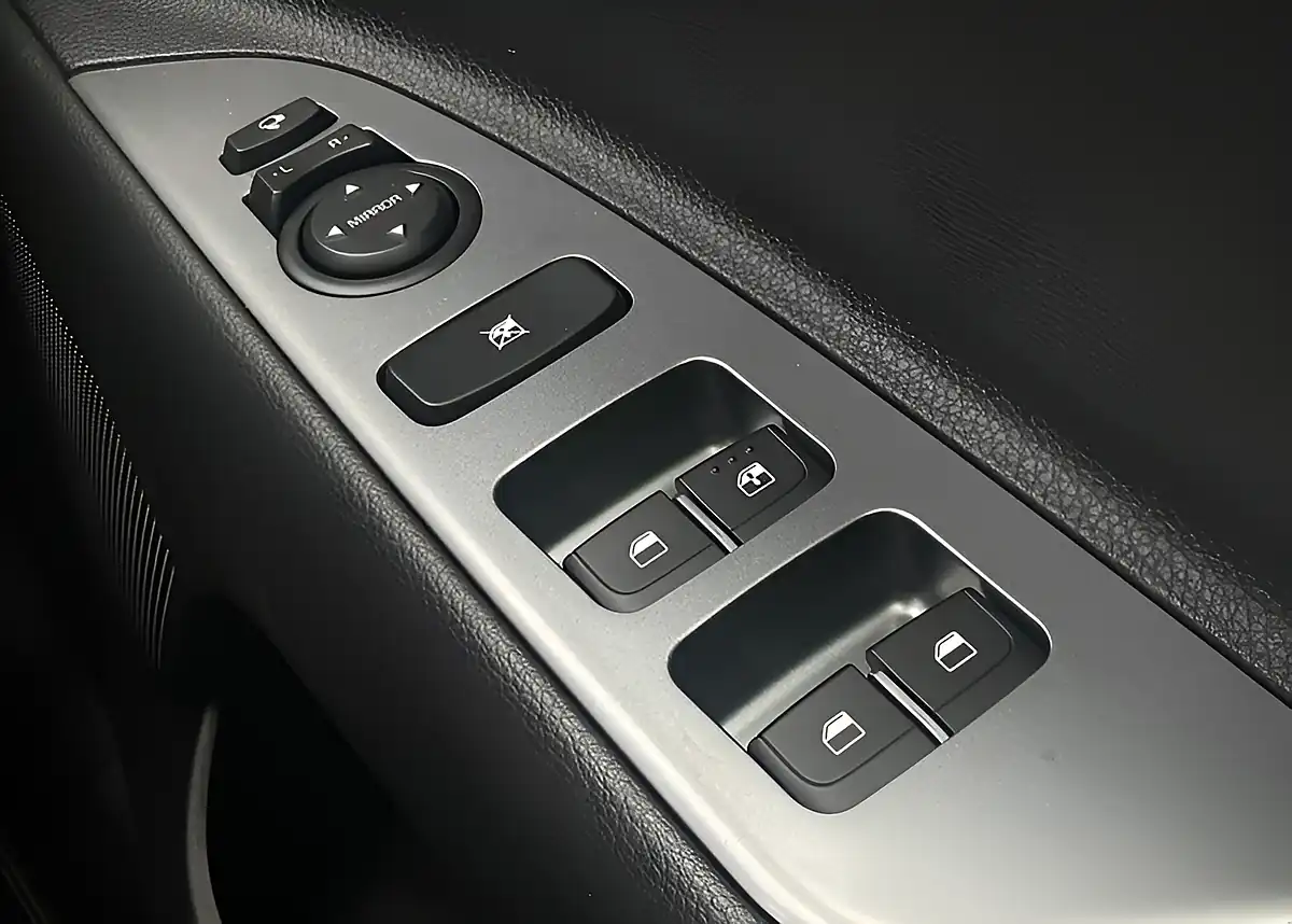 Used 2021 Kia Stonic GT-Line Yellow - Interior and Exterior details 19