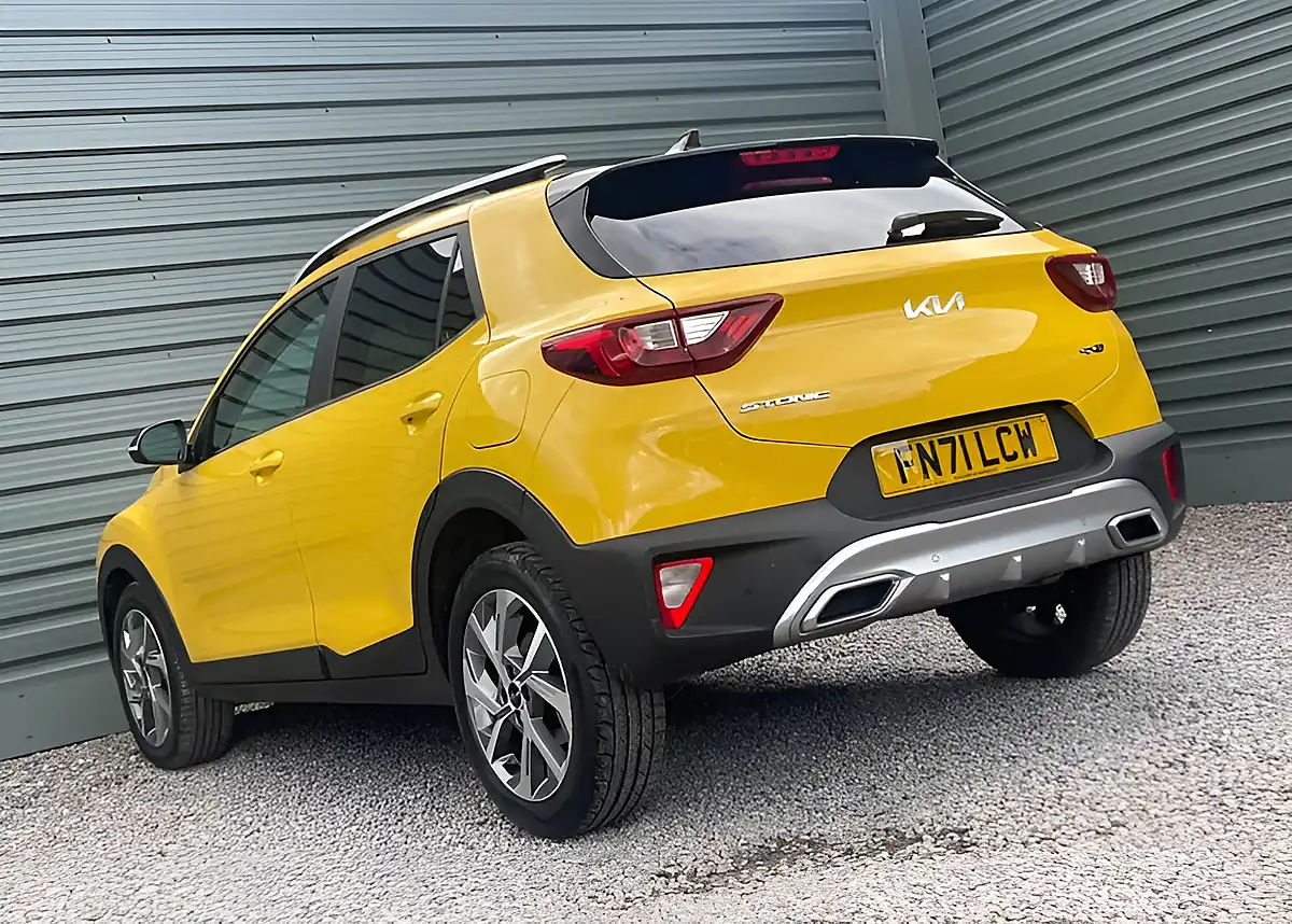 Used 2021 Kia Stonic GT-Line Yellow - Interior and Exterior details 6