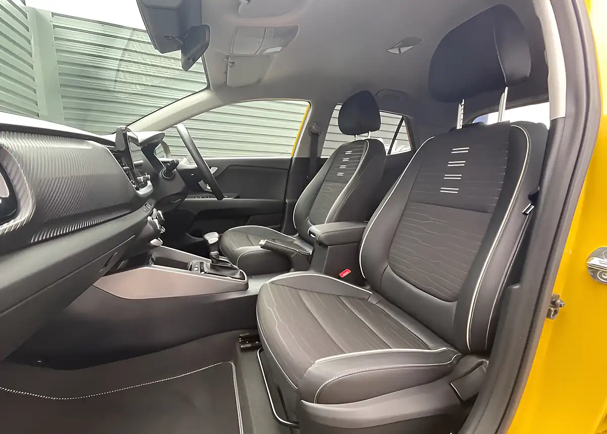 Used 2021 Kia Stonic GT-Line Yellow - Interior and Exterior details 9