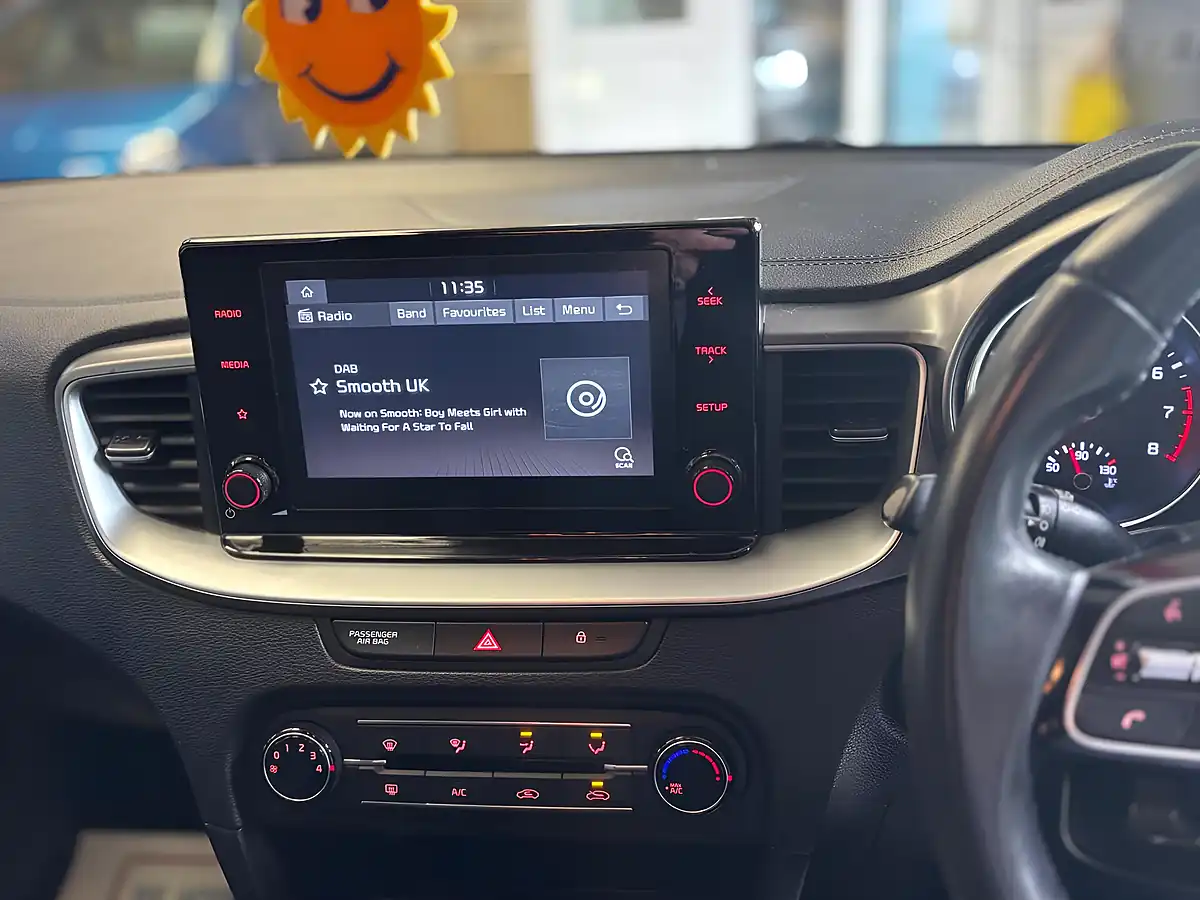 Used 2021 Kia Xceed 2 Brown - Interior and Exterior details 11