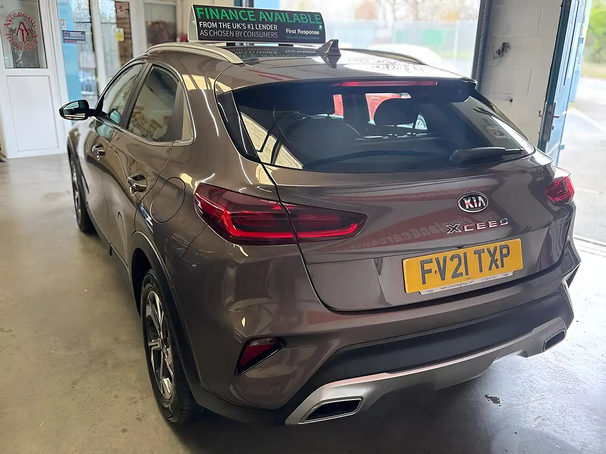 Used 2021 Kia Xceed 2 Brown - Interior and Exterior details 8