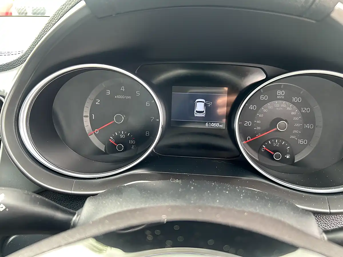 Used 2021 Kia Xceed 2 Silver - Interior and Exterior details 15