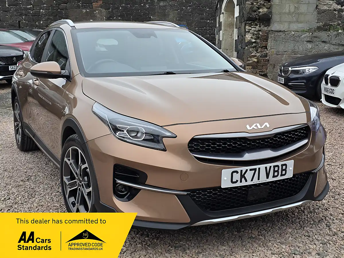 Used 2021 Kia Xceed 3 Machined Bronze Metallic - Front View
