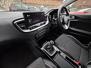 Used 2021 Kia Xceed 3 Machined Bronze Metallic - Interior and Exterior details 11