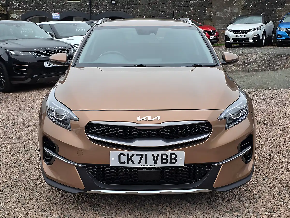 Used 2021 Kia Xceed 3 Machined Bronze Metallic - Interior and Exterior details 3