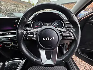 Used 2021 Kia Xceed 3 Machined Bronze Metallic - Interior and Exterior details 9