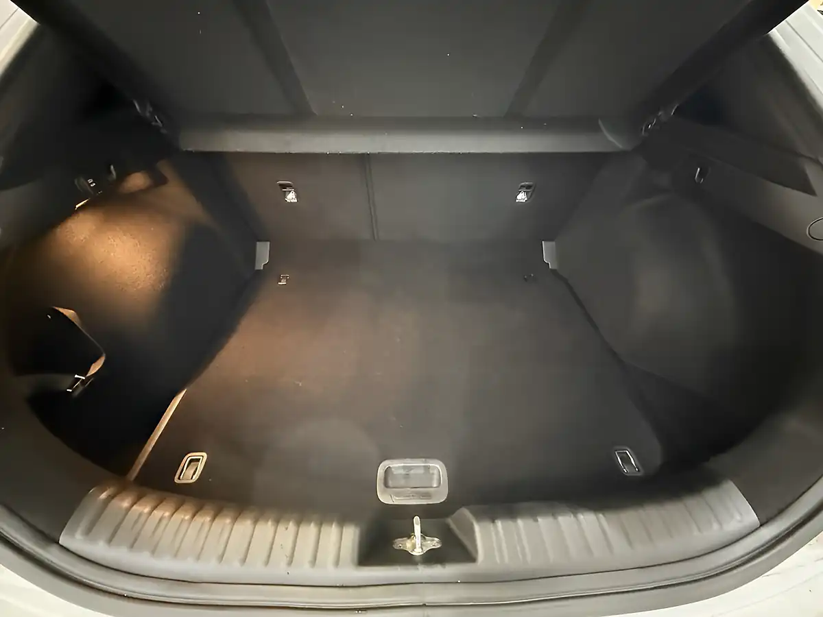 Used 2021 Kia Xceed 3 White - Interior and Exterior details 13