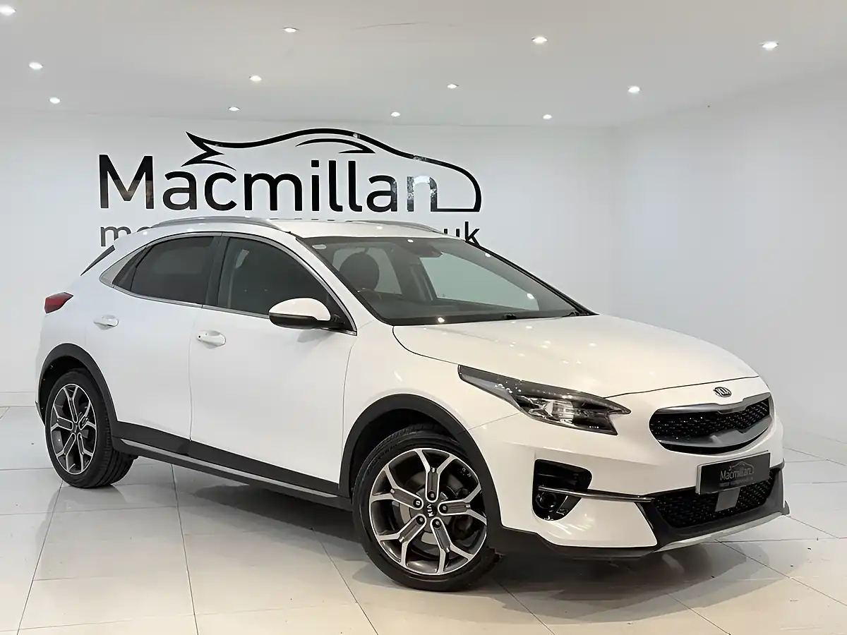 Used 2021 Kia Xceed 3 White - Interior and Exterior details 3
