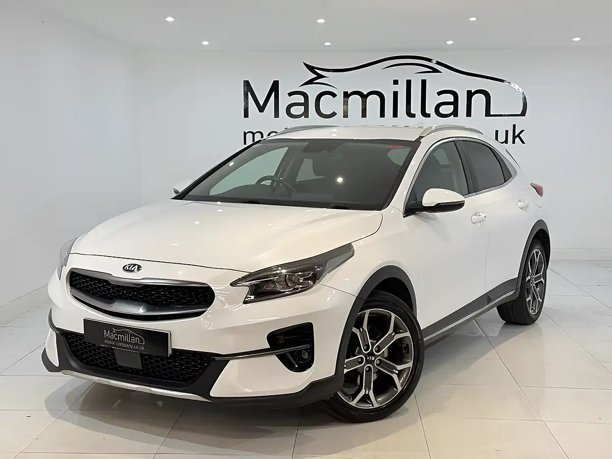 Used 2021 Kia Xceed 3 White - Interior and Exterior details 4