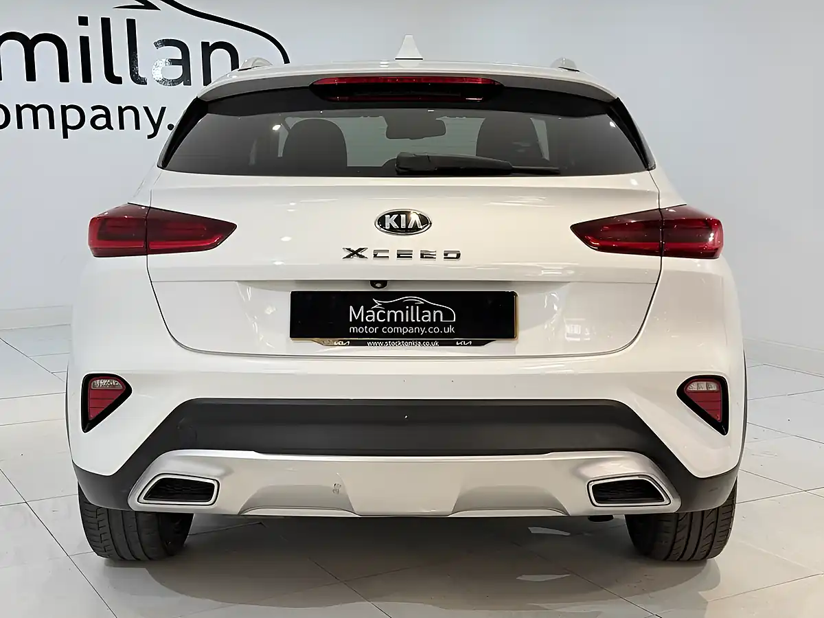 Used 2021 Kia Xceed 3 White - Interior and Exterior details 8