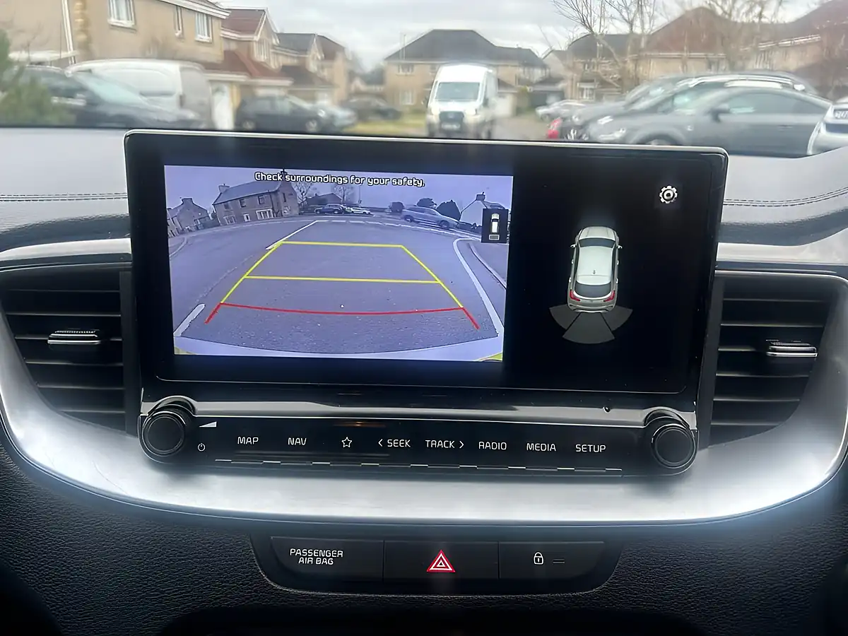 Used 2021 Kia Xceed 3 White - Interior and Exterior details 11