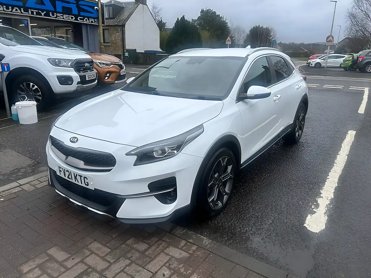 Used 2021 Kia Xceed 3 White - Interior and Exterior details 2