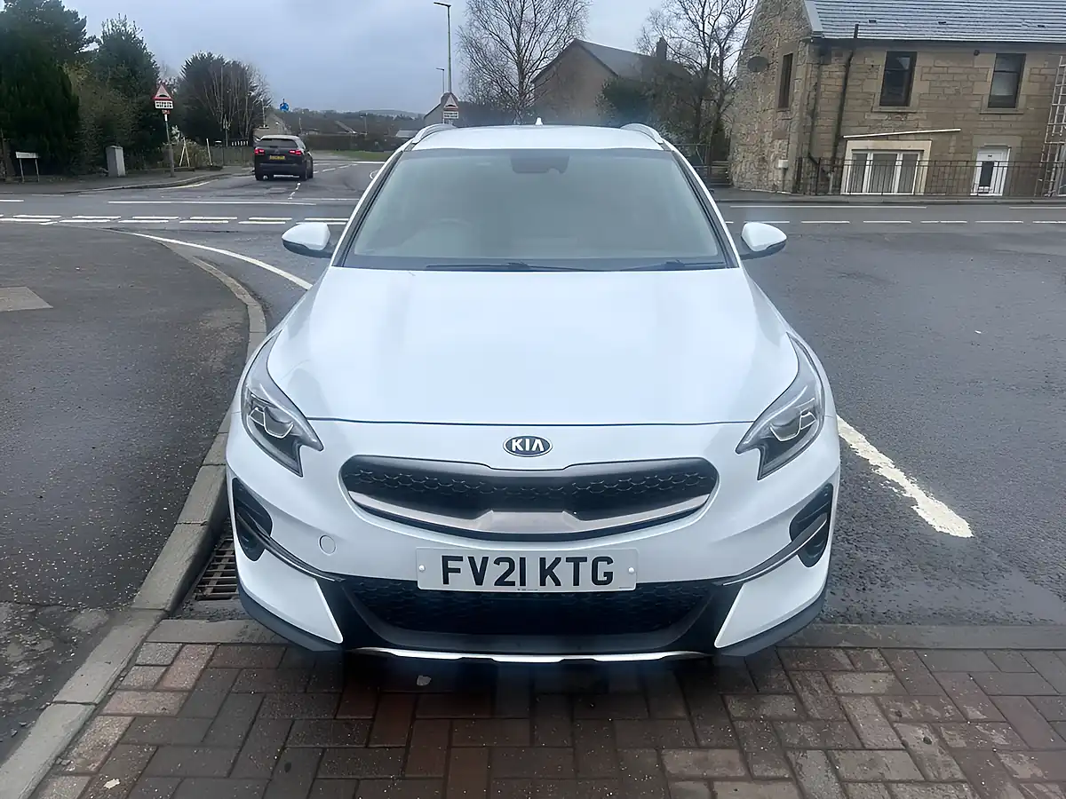 Used 2021 Kia Xceed 3 White - Interior and Exterior details 6