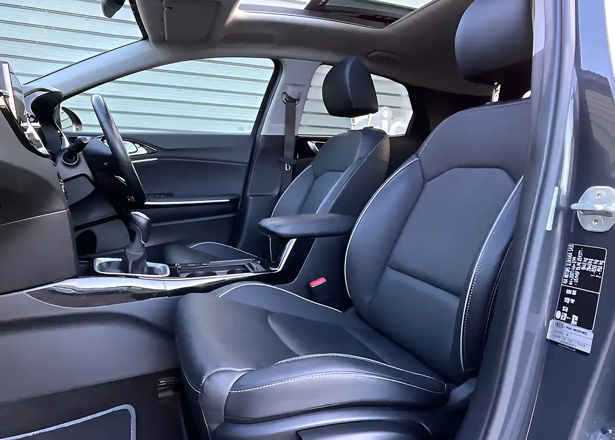 Used 2021 Kia Xceed 4 Grey - Interior and Exterior details 11