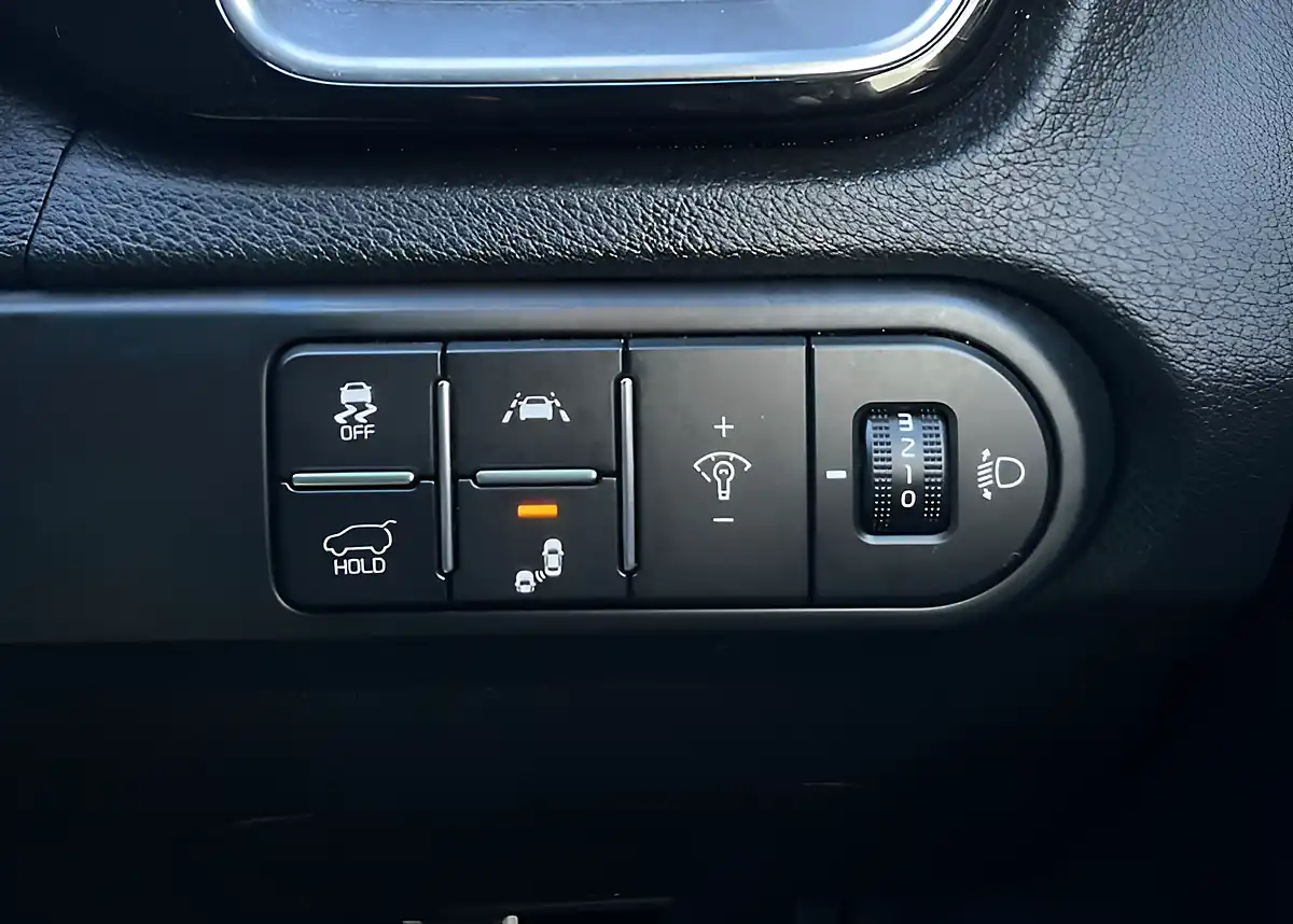 Used 2021 Kia Xceed 4 Grey - Interior and Exterior details 18