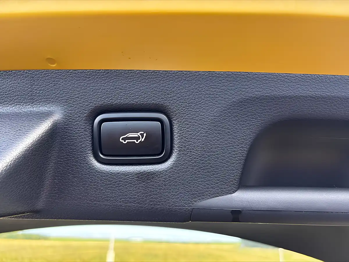 Used 2021 Kia Xceed 4 Yellow - Interior and Exterior details 19