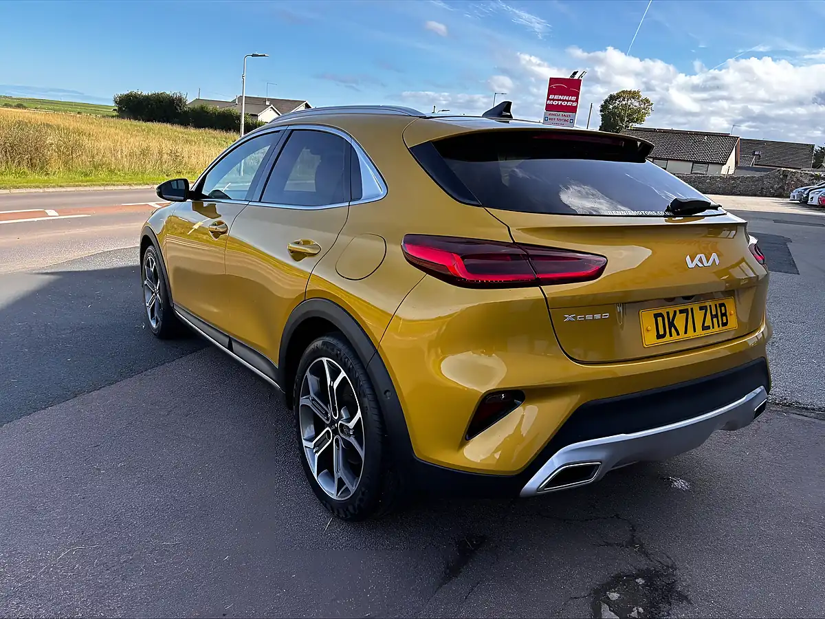 Used 2021 Kia Xceed 4 Yellow - Interior and Exterior details 4