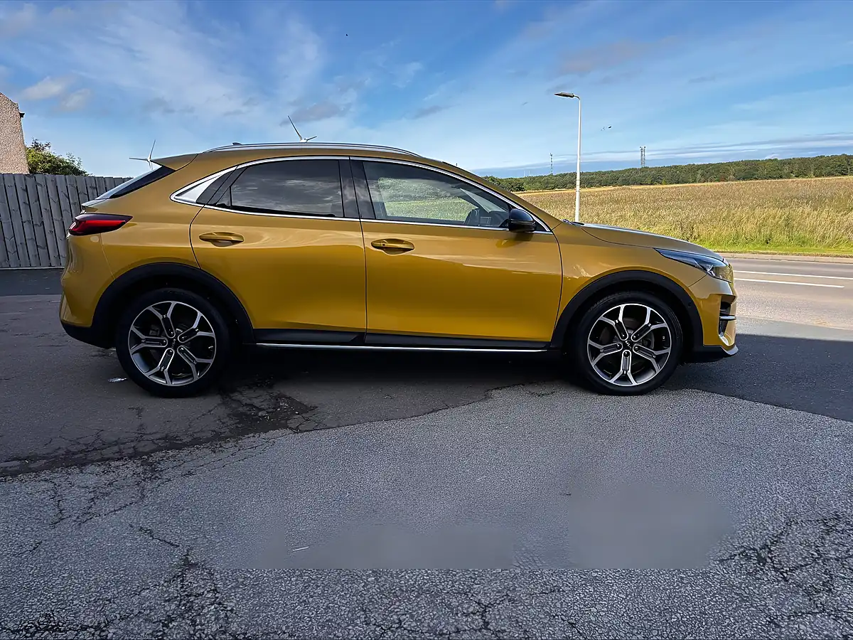 Used 2021 Kia Xceed 4 Yellow - Interior and Exterior details 8