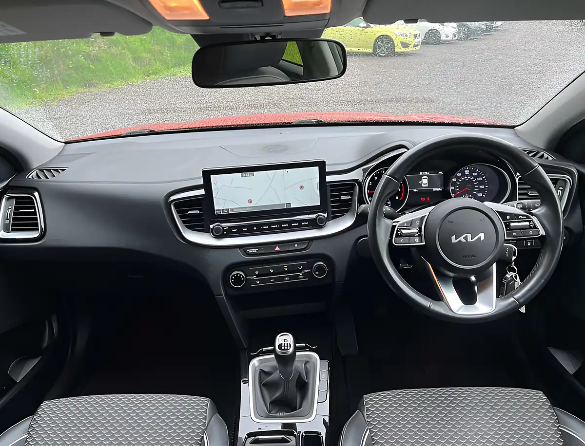 Used 2021 Kia Xceed Connect Isg Orange Fusion - Interior and Exterior details 12