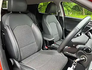 Used 2021 Kia Xceed Connect Isg Orange Fusion - Interior and Exterior details 16