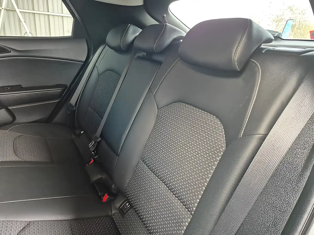 Used 2021 Kia Xceed Edition Silver - Interior and Exterior details 14