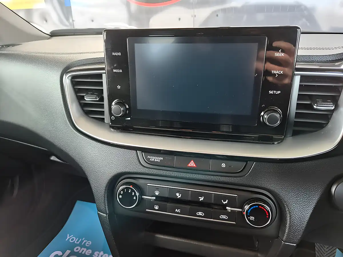 Used 2021 Kia Xceed Edition Silver - Interior and Exterior details 19