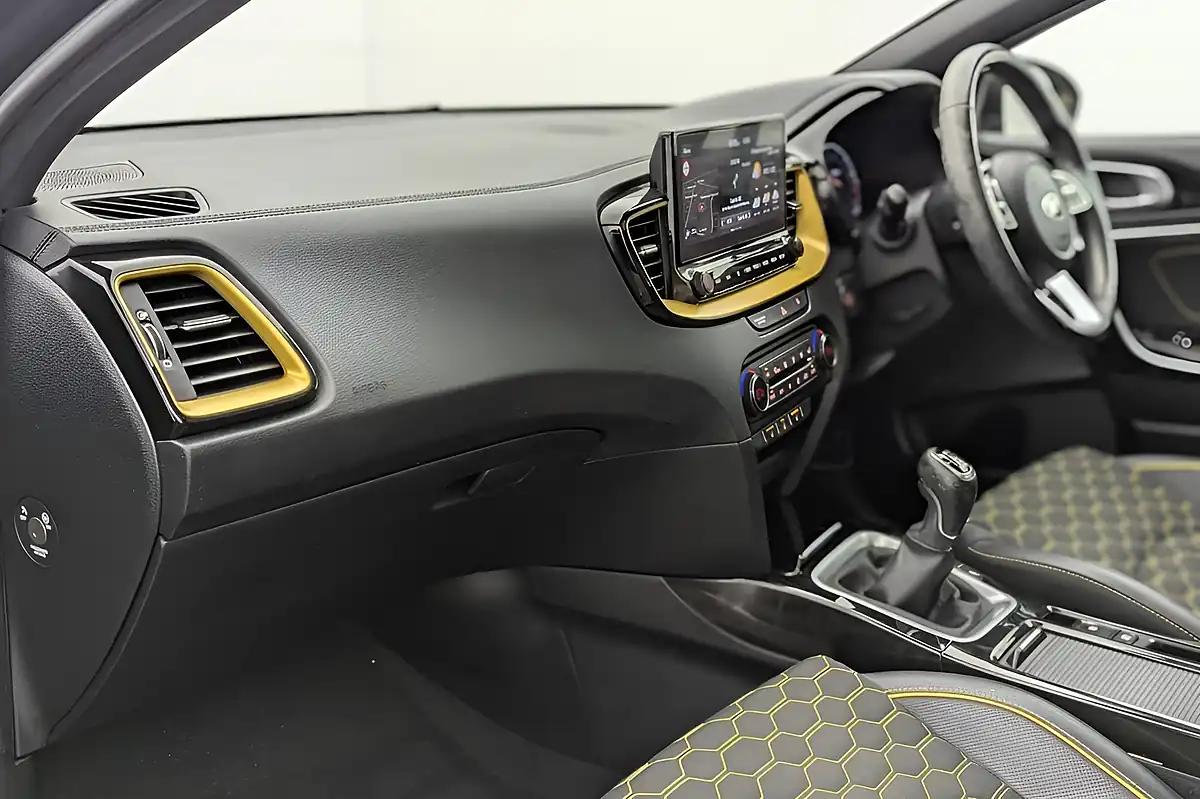 Used 2021 Kia Xceed First Edition Black - Interior and Exterior details 12